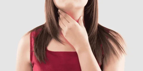 throat hurts no fever